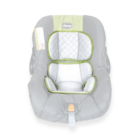1 Loosen the harness and remove the infant. . Chicco infant insert